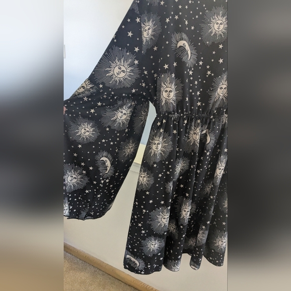 Witchy Dress - Picture 6 of 7